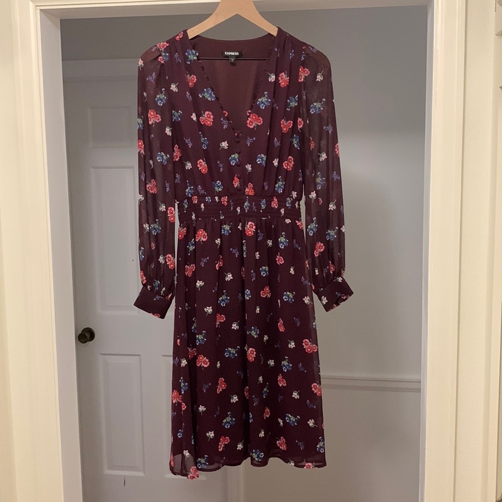 Express floral below the knee dress. Maroon. S